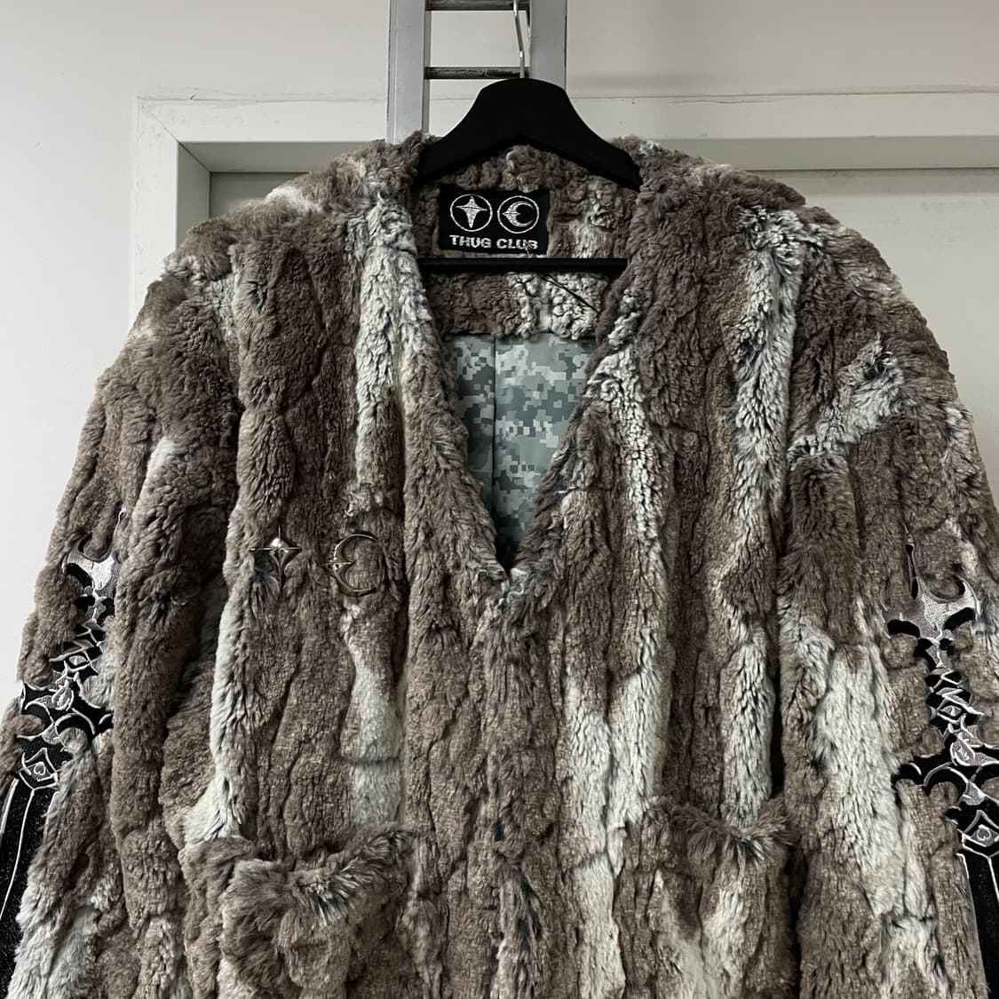 떠그클럽 퍼 자켓 3 상품이미지2