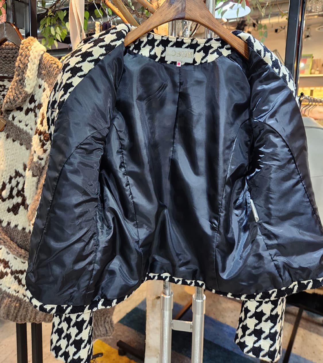 LOBJIE 트위드 체크 진주 버튼 자켓 상품이미지9