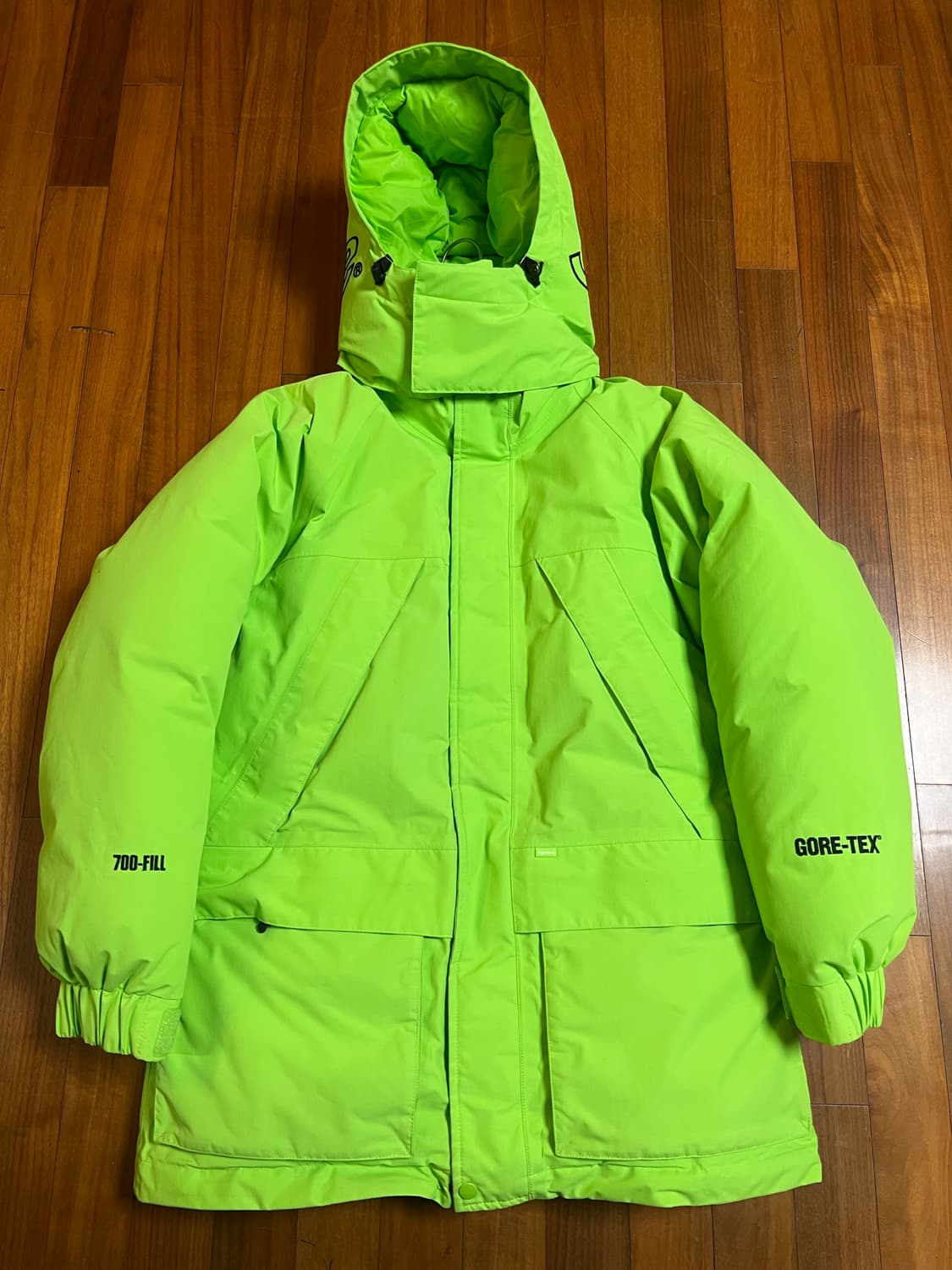 슈프림 고어텍스 700필 파카 상품이미지1