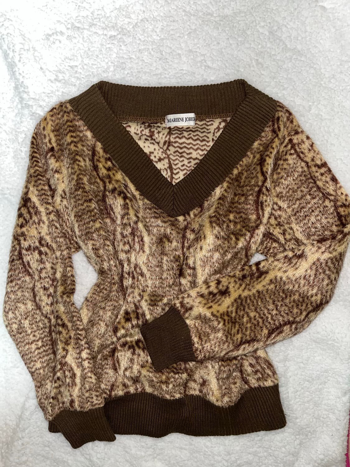 bambi v-neck knit 상품이미지1