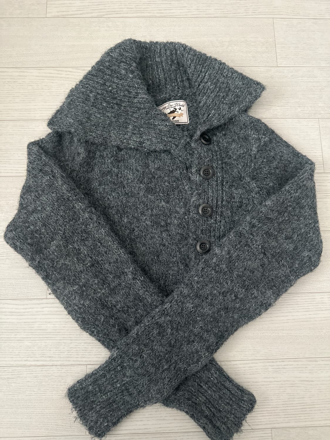 쓰리타임즈 아몬드 가디건 상품이미지1