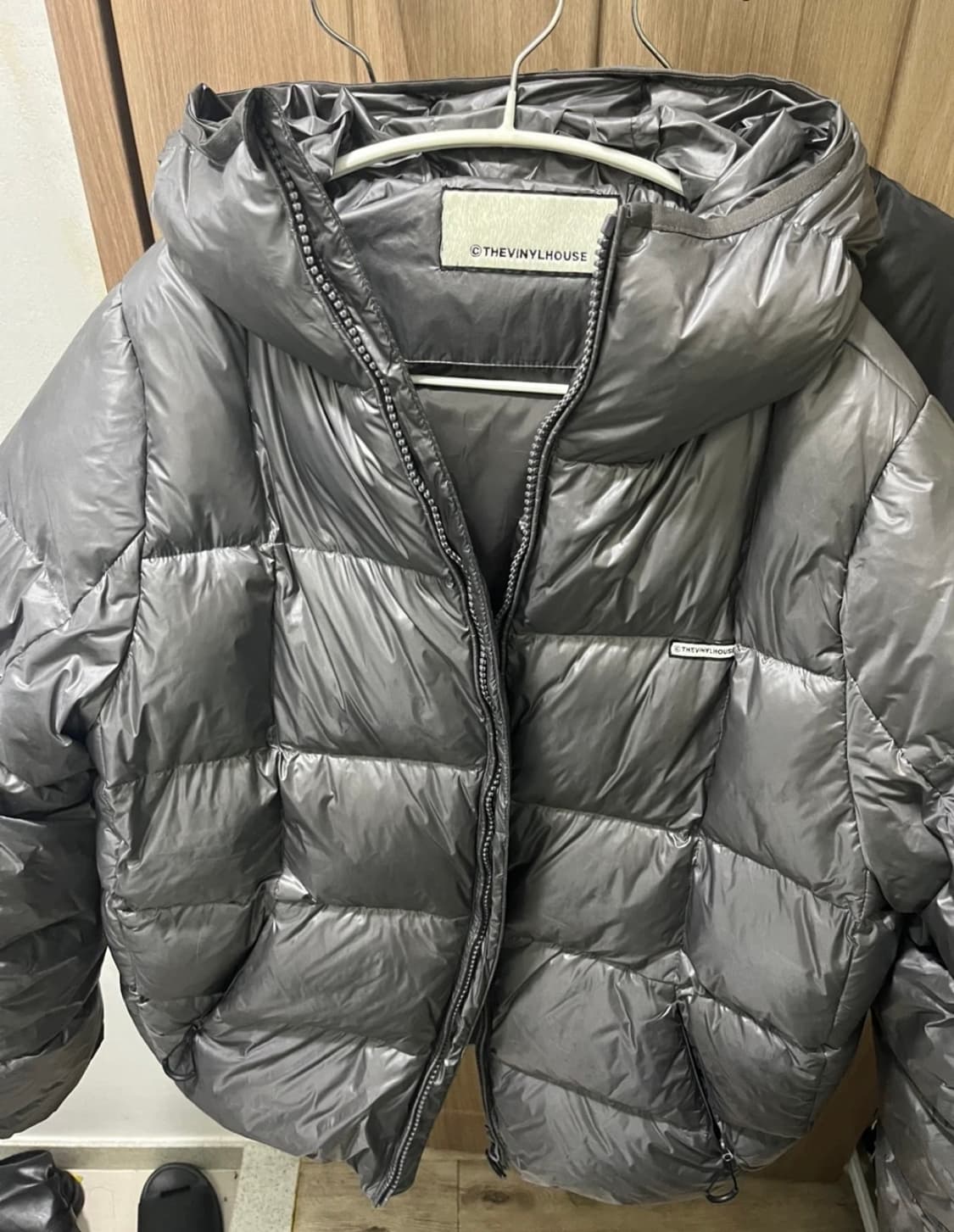 더바이닐하우스 후디드 덕 다운 자켓 패딩 차콜 m 상품이미지5