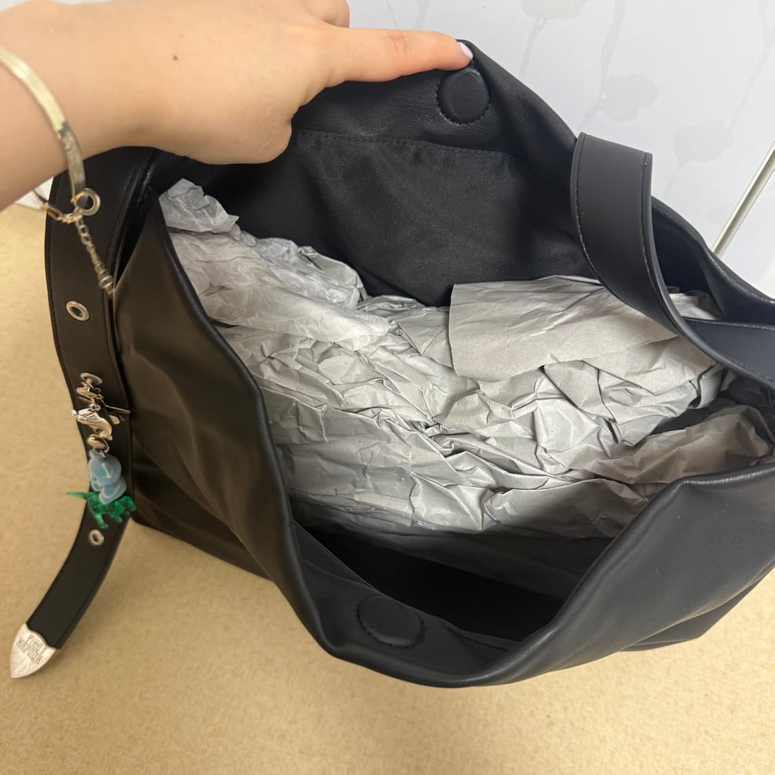 파인드카푸어 벨티 35 오버백 매트 상품이미지4