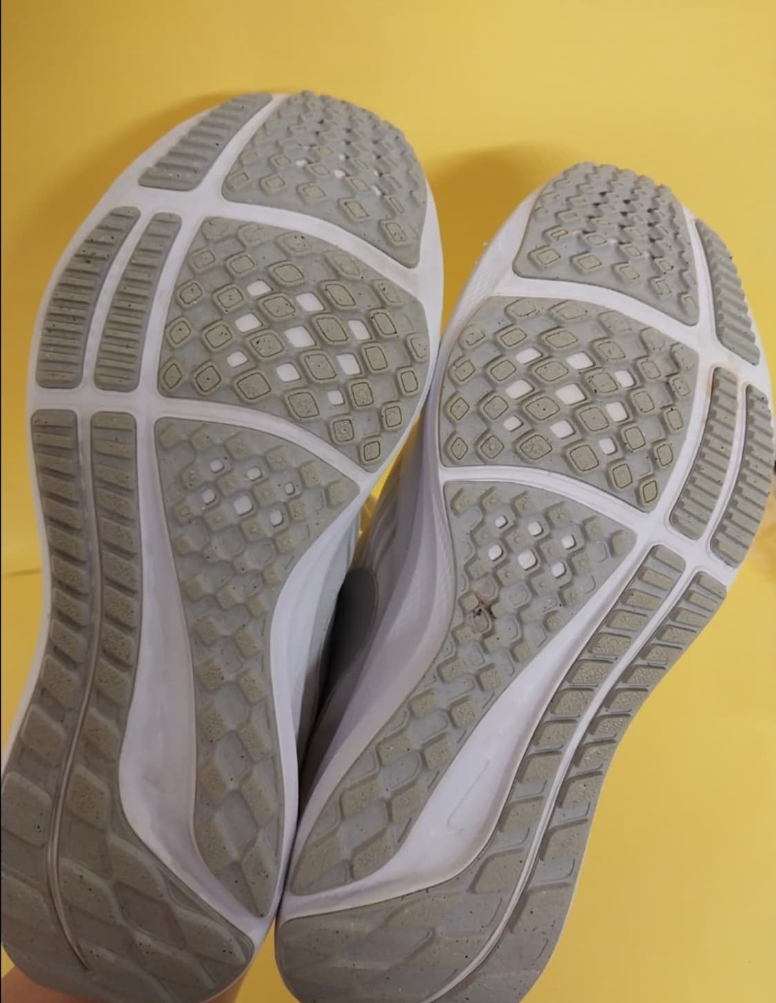 여성 나이키 에어줌 페가수스 39 런닝화, 운동화 (245) 상품이미지9