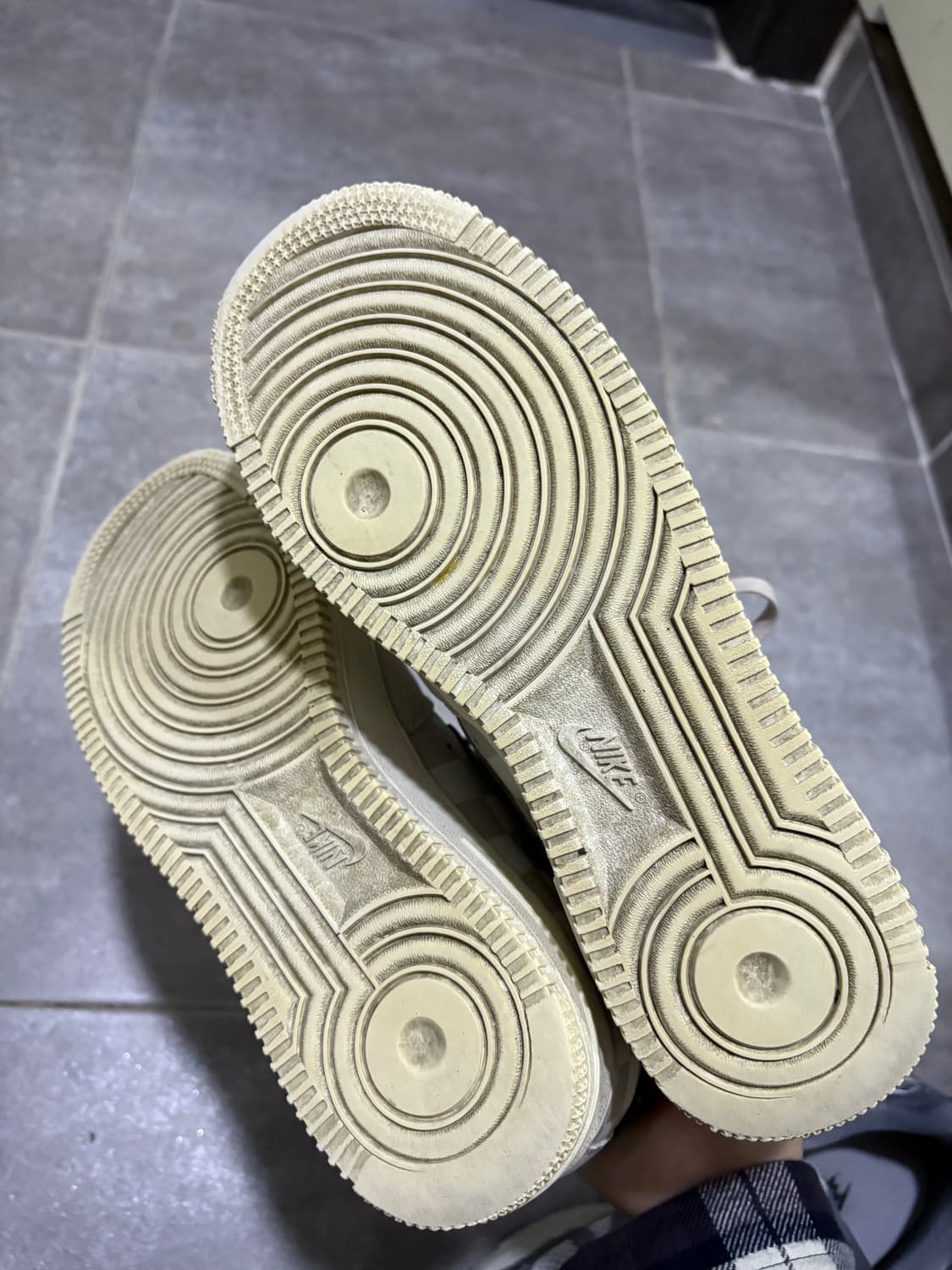 나이키 에어포스 1 '07 QS 르브론 제임스 상품이미지6