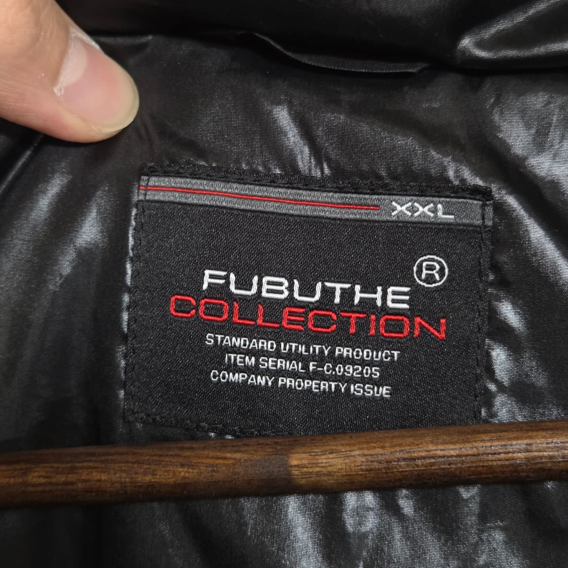 후부 블랙 유광 패딩 베스트 상품이미지9