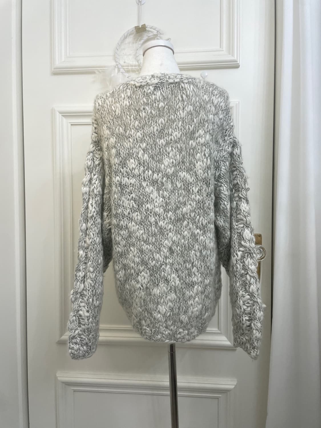 khaki white boucle over sweater cardigan 상품이미지3