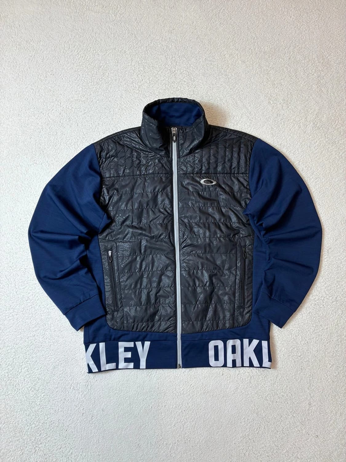 오클리 OAKLEY 스펠아웃 시그니처 트랙 자켓 PN6814 상품이미지1