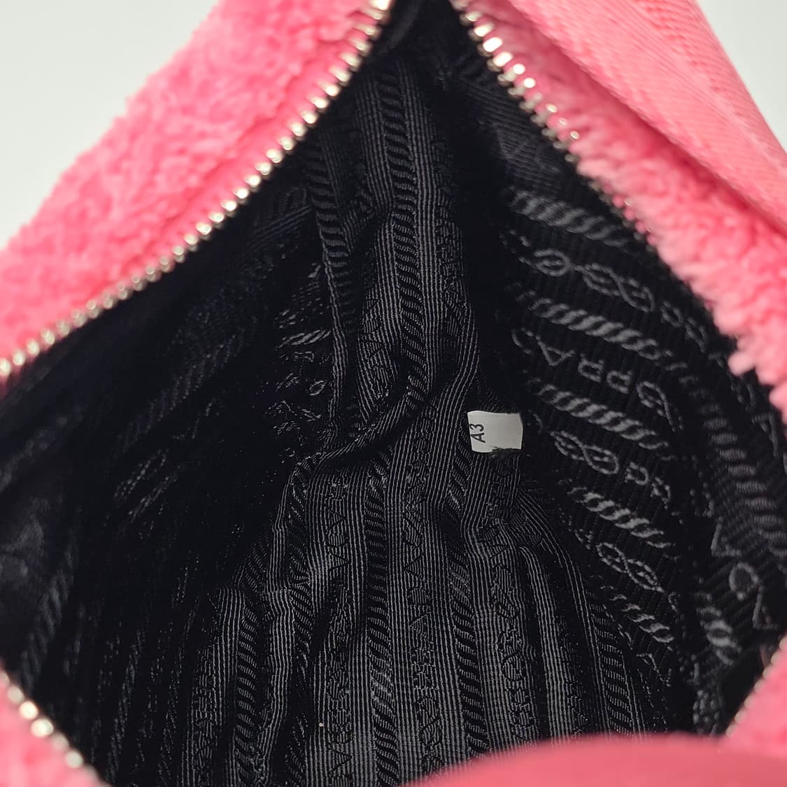 프라다 리에디션 테리 미니 호보백  상품이미지8