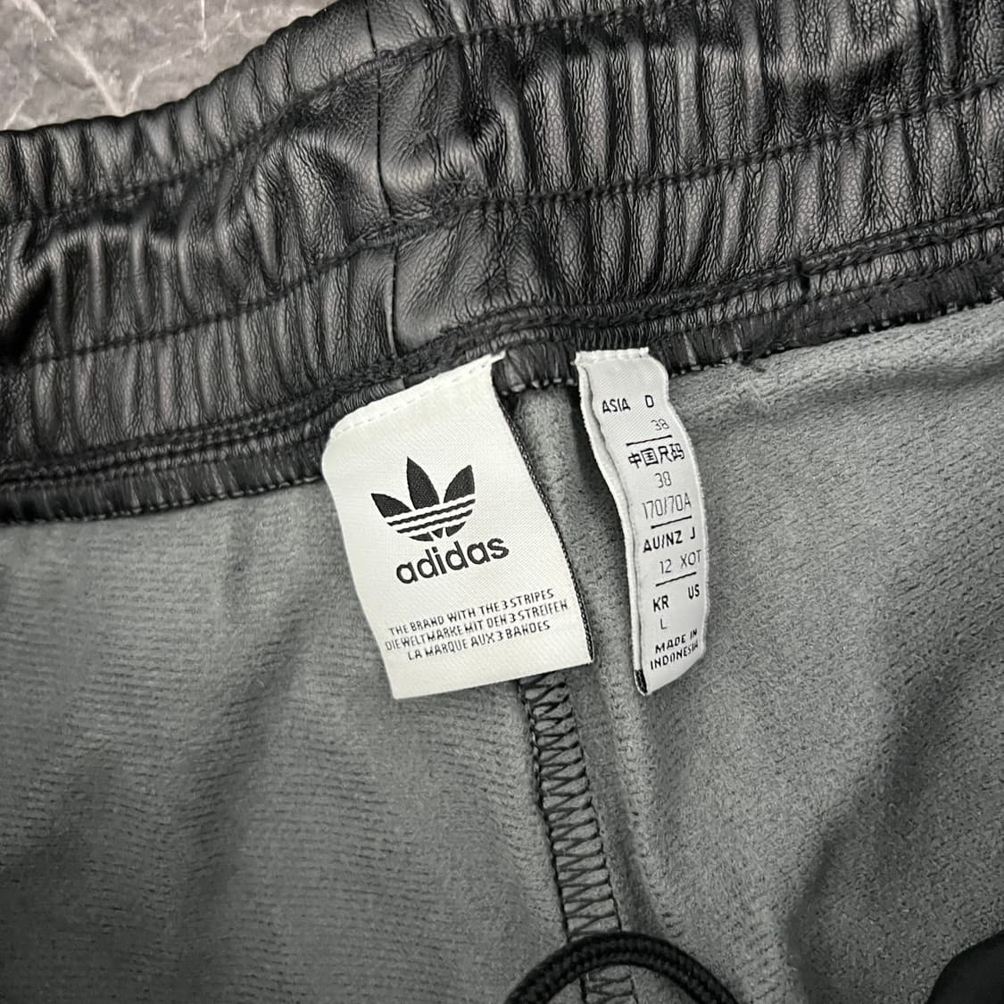 아디다스 블랙 삼선 조거 레더 트랙 팬츠 상품이미지6