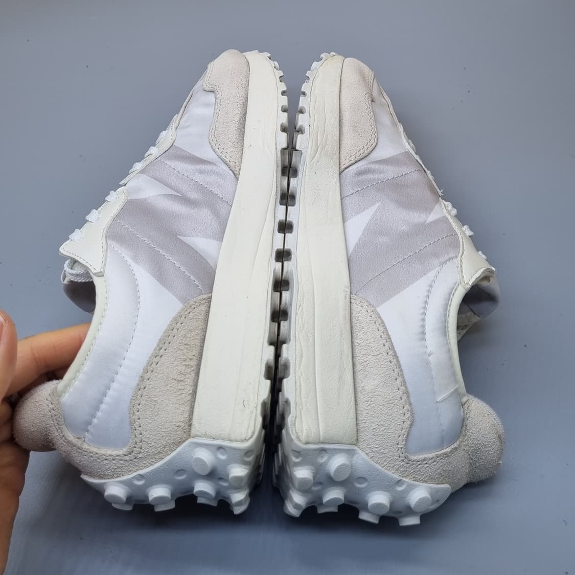 뉴발란스 327 화이트 운동화 255 상품이미지5