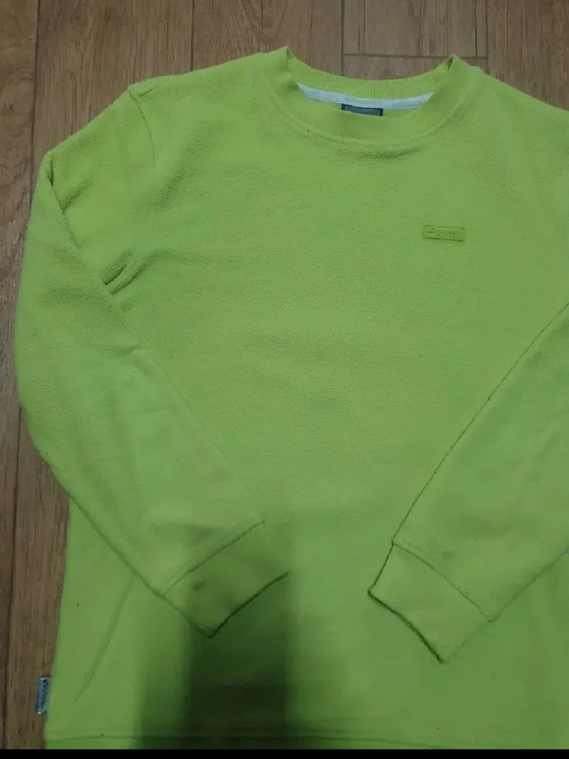 디스커버리 라운드티 95~100 사이즈입니다 상품이미지4