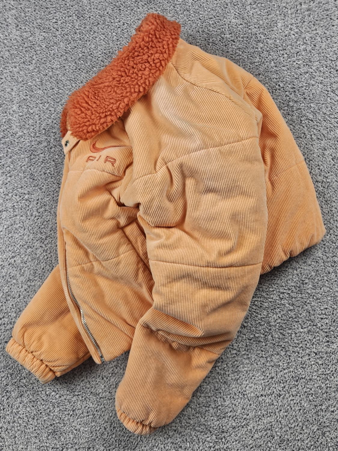 나이키 에어 써마핏 코듀로이 크롭 패딩 ( S ) / 10302 상품이미지3