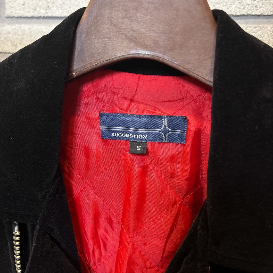 SUGGESTION 서제션 벨벳 라이더 자켓 맥시멈 지퍼 디테일 블랙 상품이미지7