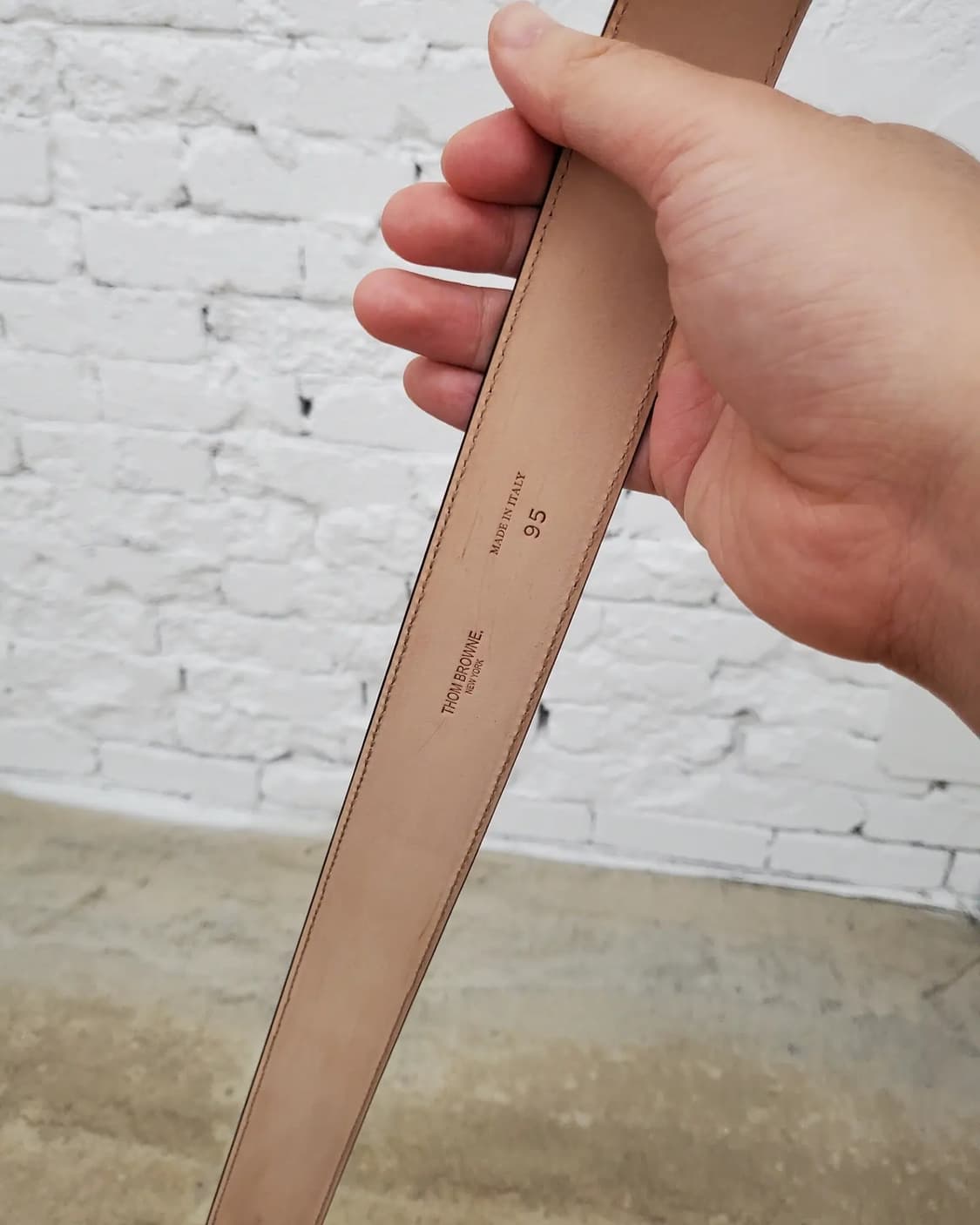 톰브라운 그레인 레더 삼선벨트 상품이미지3