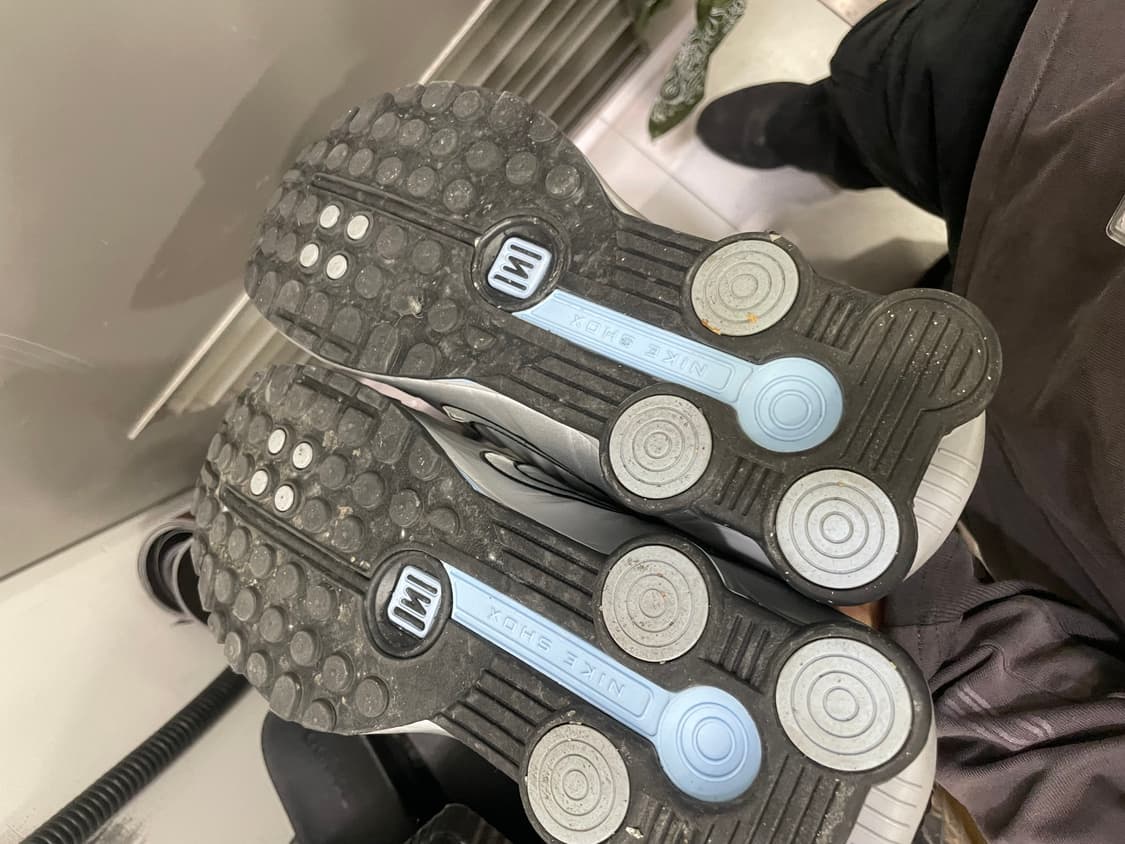 나이키 샥스 R4 메탈릭 실버 블랙 275 상품이미지5