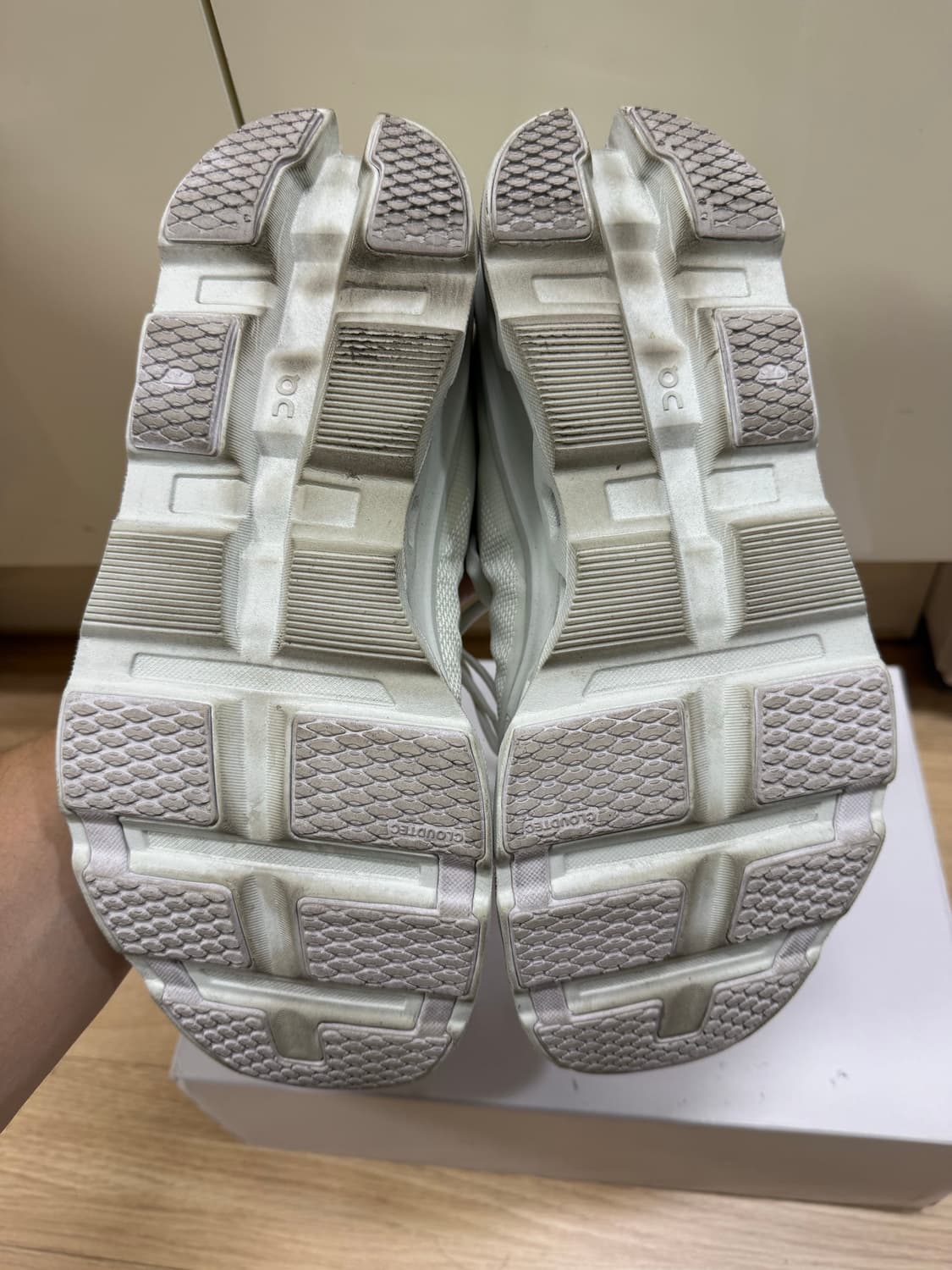 온 러닝 & 포스트 아카이브 팩션 (파프) 클몬2 베이퍼 프로스트 상품이미지6