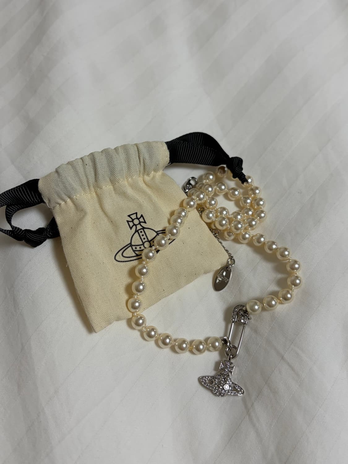 비비안 웨스트우드 루크리스 펄 네클리스 실버 상품이미지1