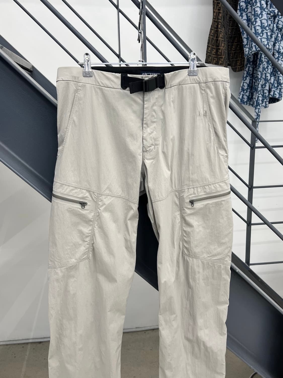 아크테릭스 팰리세이드 팬츠 라이트 그레이 / 34 상품이미지2