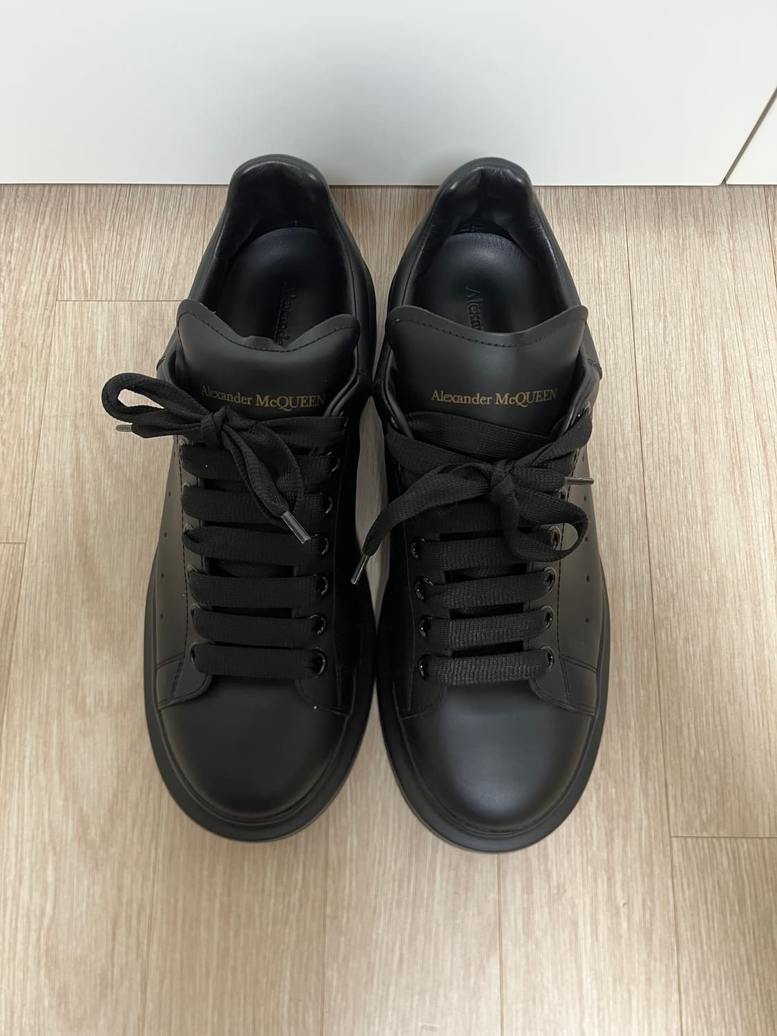 알렉산더맥퀸 오버사이즈 스니커즈 블랙  상품이미지5