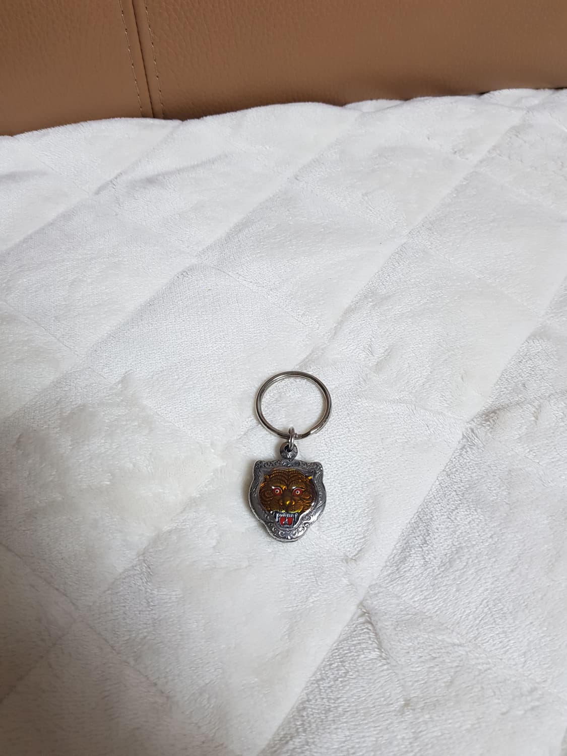 슈프림 타이거 키체인 키링 실버 24FW 상품이미지1