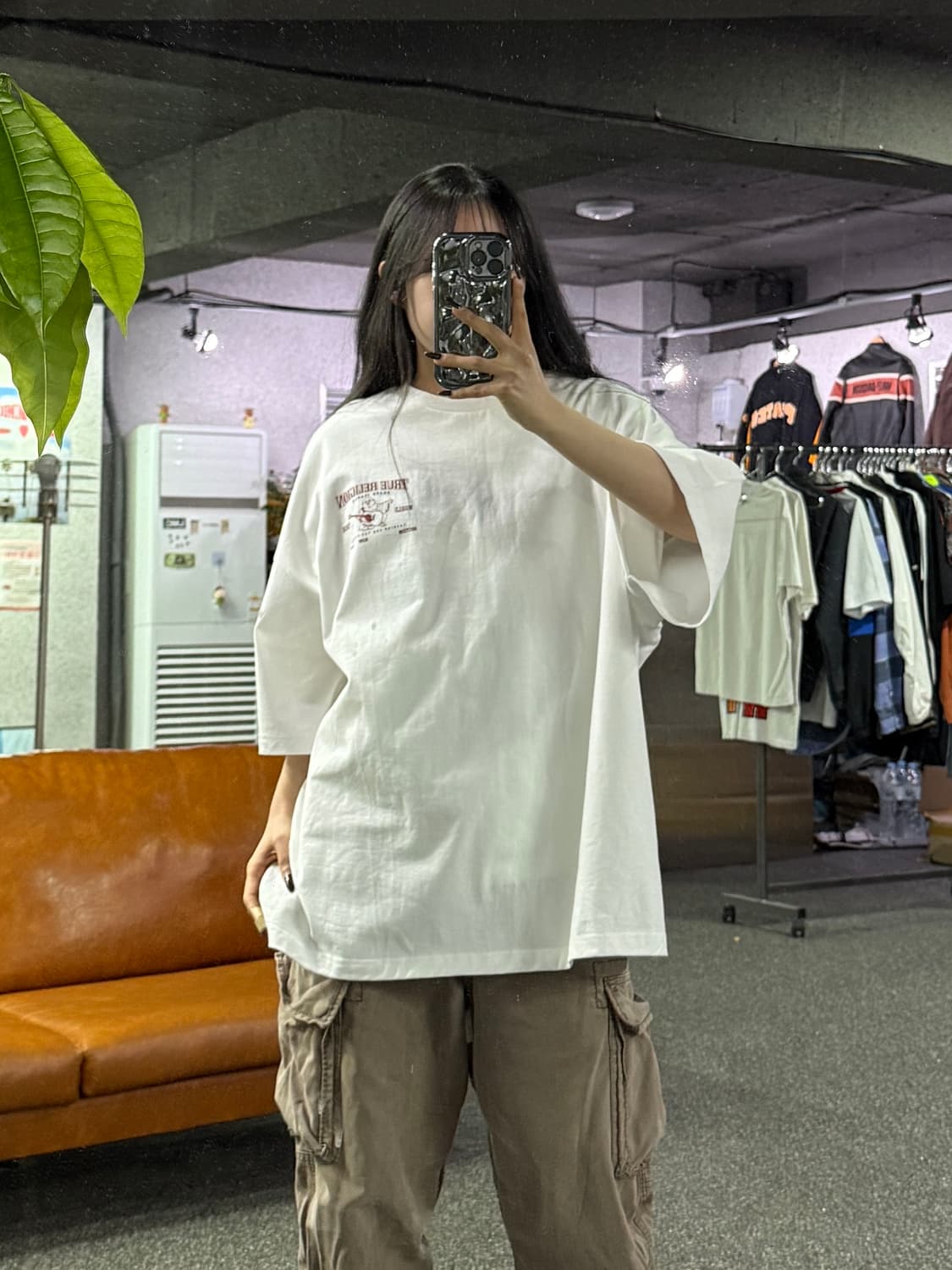 트루릴리젼 백프린팅 화이트 반팔 티셔츠 B4712 상품이미지1