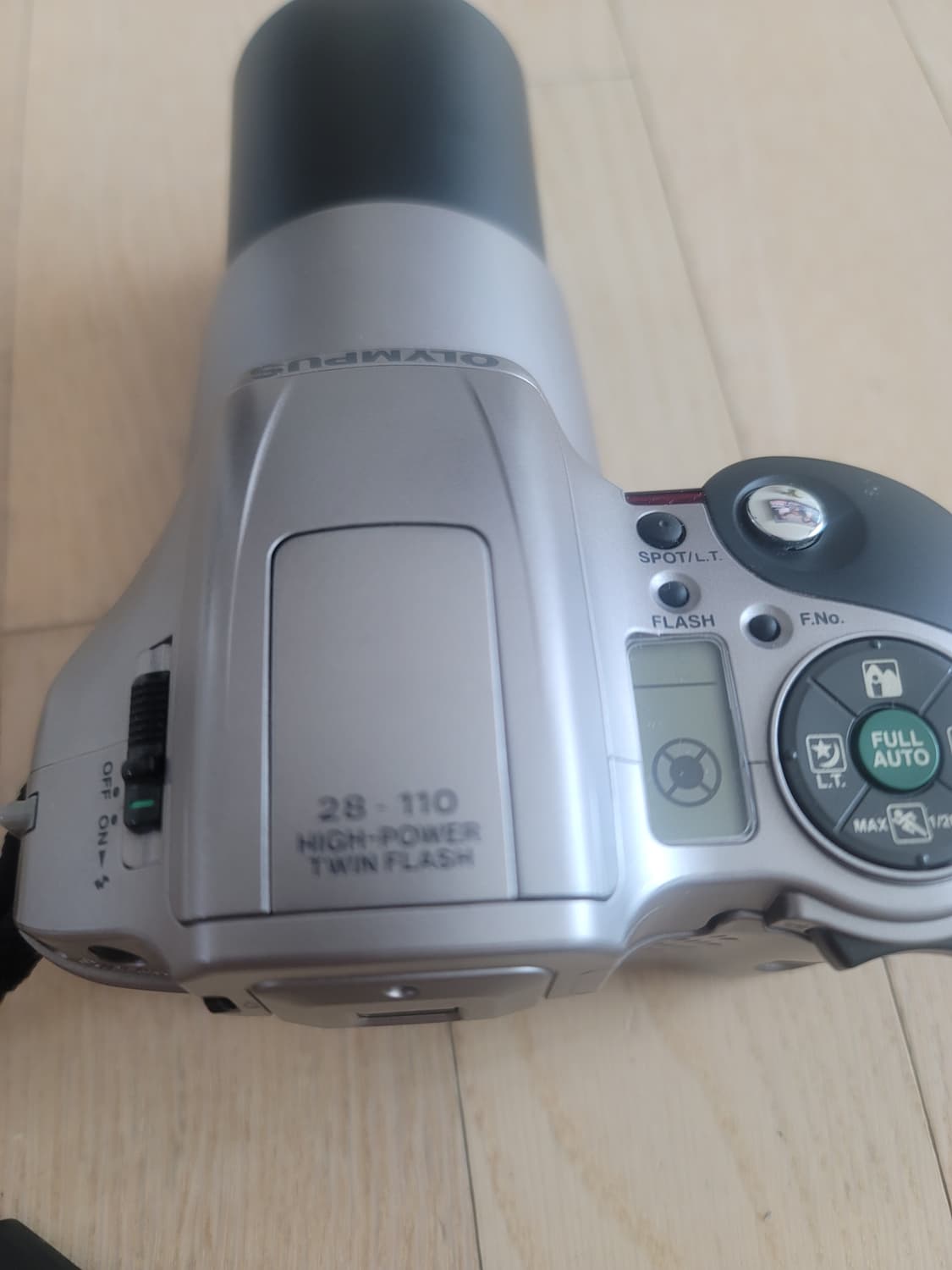 올림푸스 IS-200 올드 레트로 28-110  줌 필름 카메라 상품이미지3