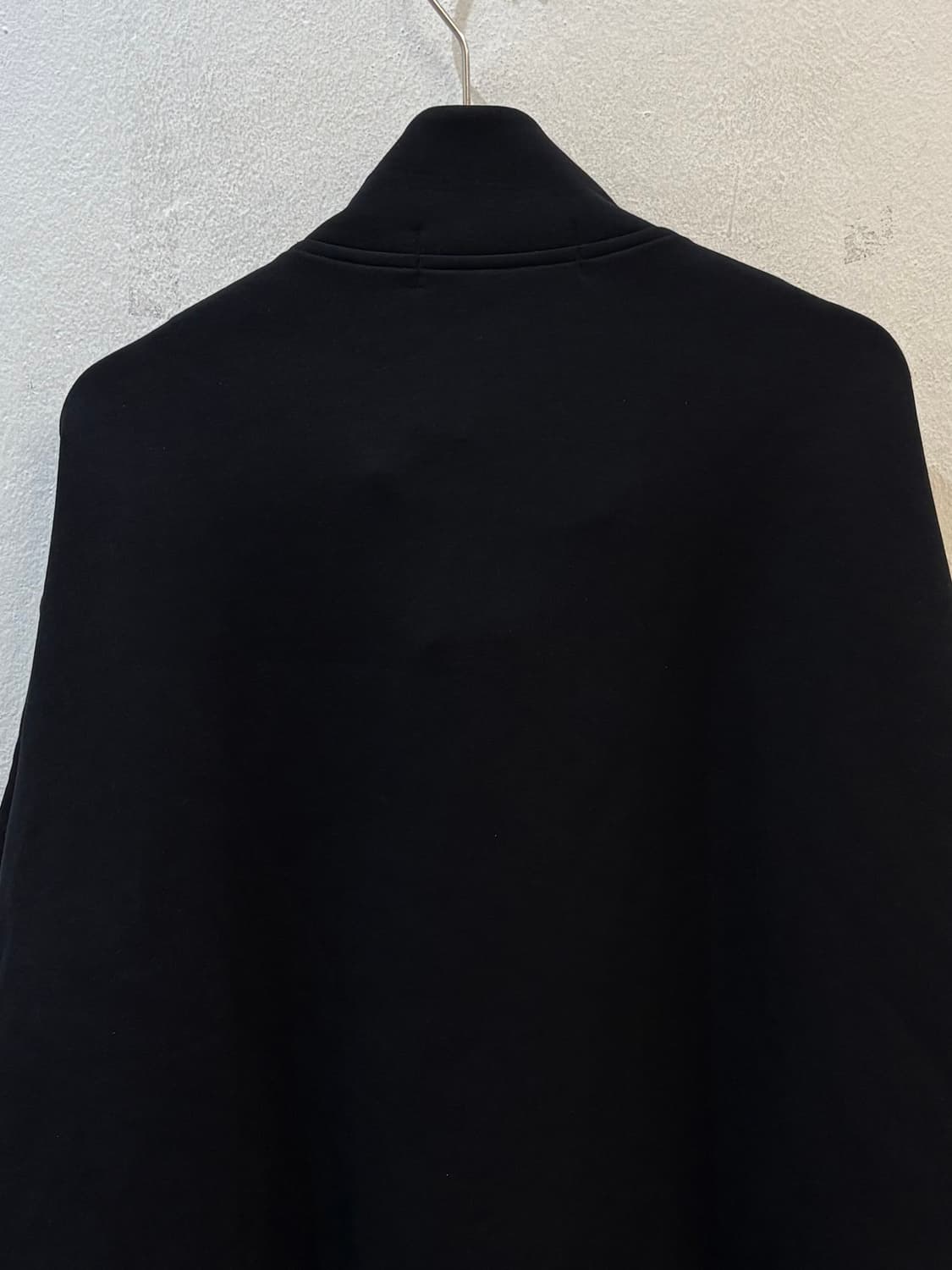 UNDERCOVER x GU kosmik noise track top X 상품이미지6