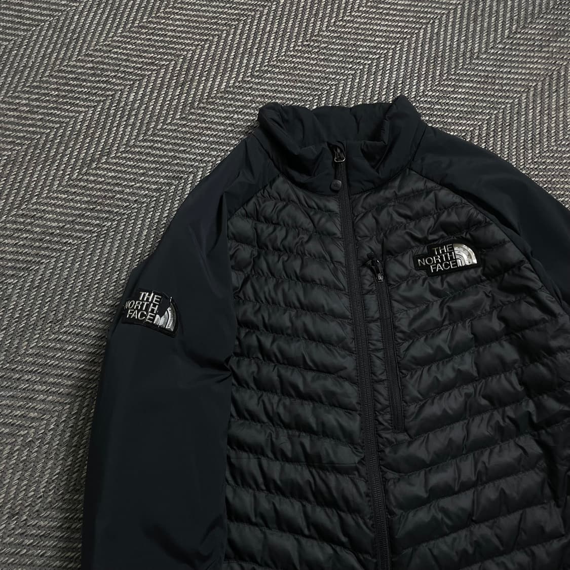 노스페이스 브이모션 경량 패딩 점퍼 블랙o 4537 상품이미지3
