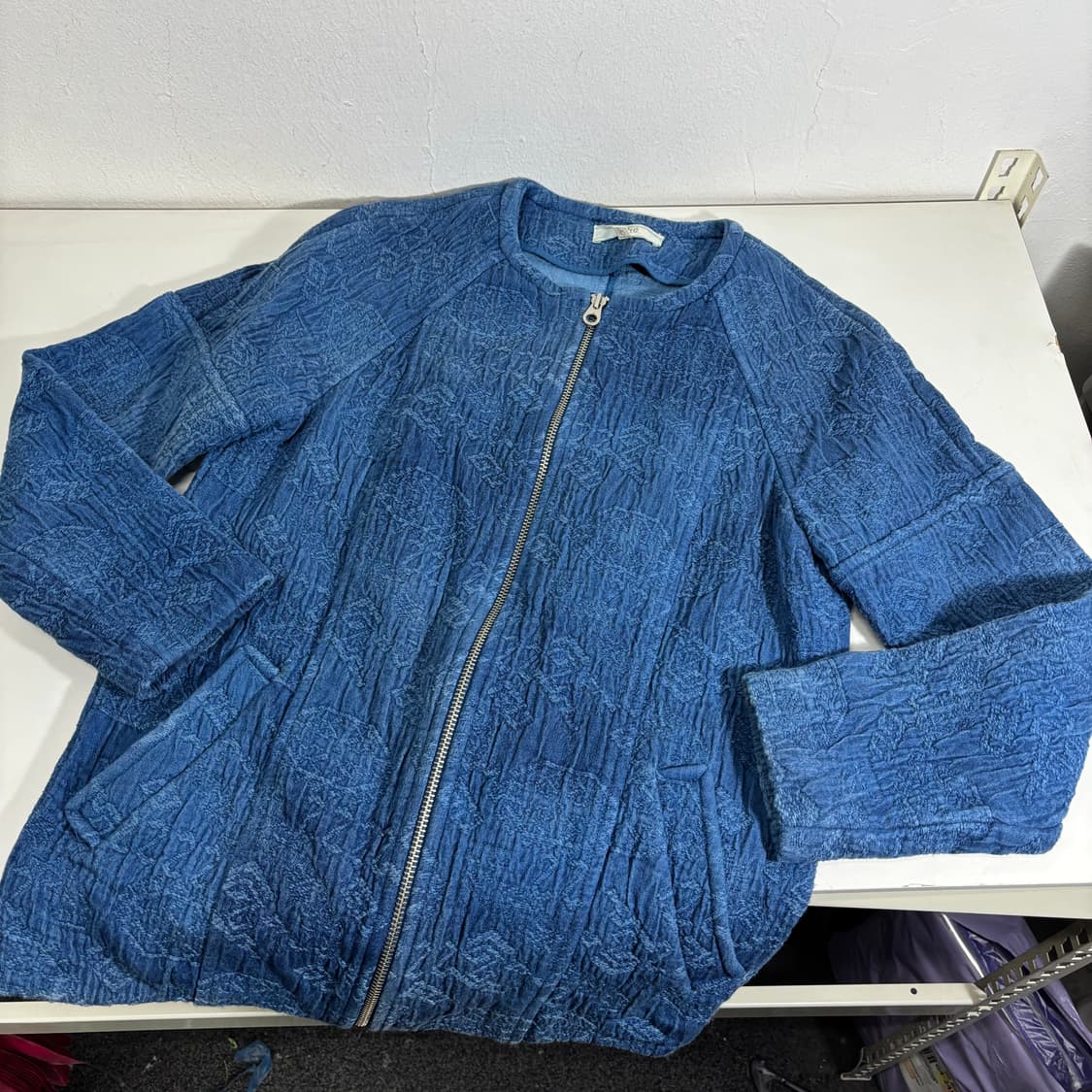 우먼M-L 아떼 바네사브루노 청색 패턴 U넥 자켓 상품이미지1