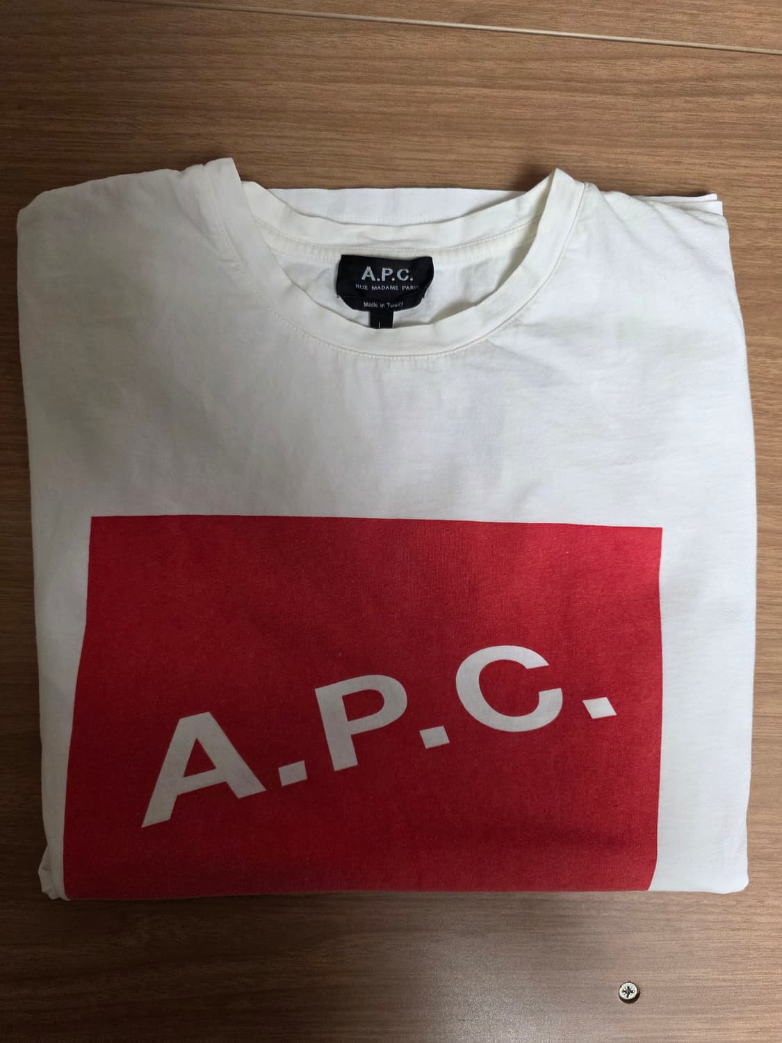 (L)A.P.C. 화이트  로고 반팔 티셔츠 상품이미지1