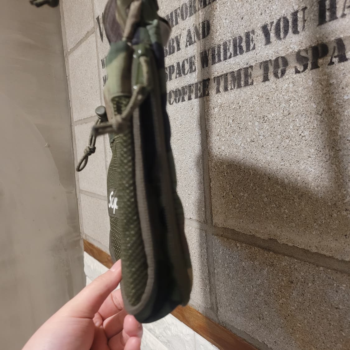 슈프림 카모 사이드백 상품이미지4