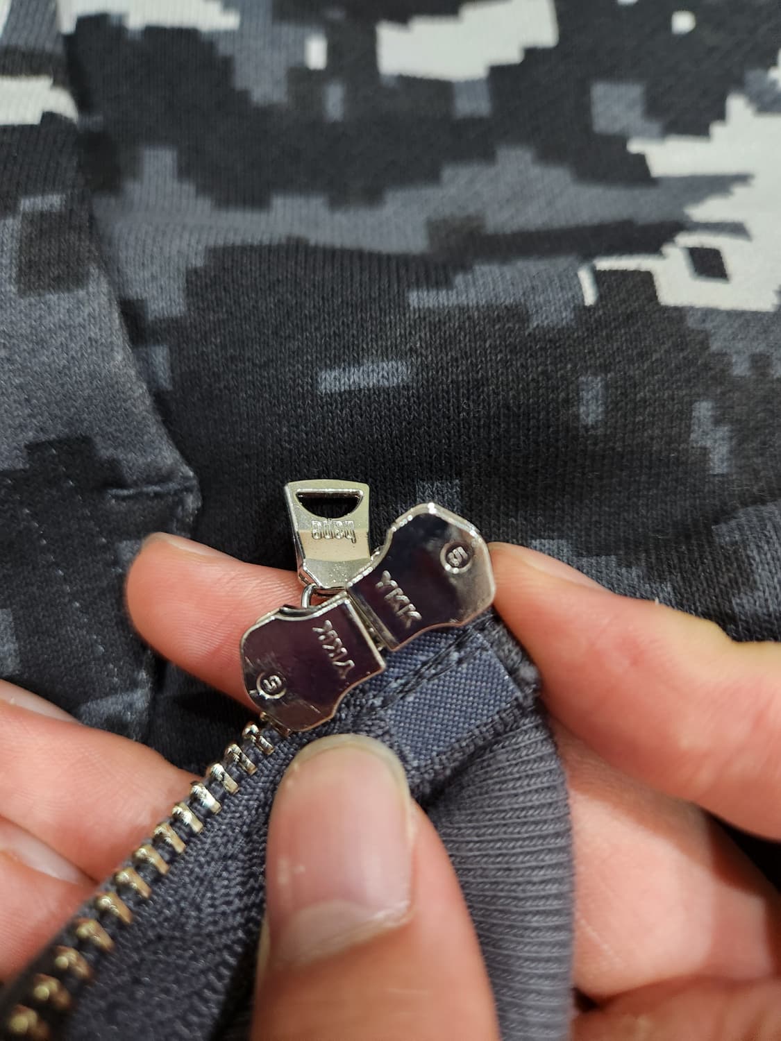 베이프 멀티 픽셀 카모 샤크 후드집업 L 상품이미지6