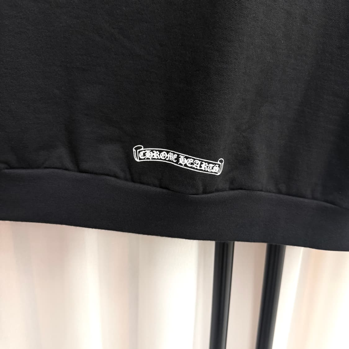 [25년/L] 크롬하츠 넥 로고 맨투맨 블랙 상품이미지6