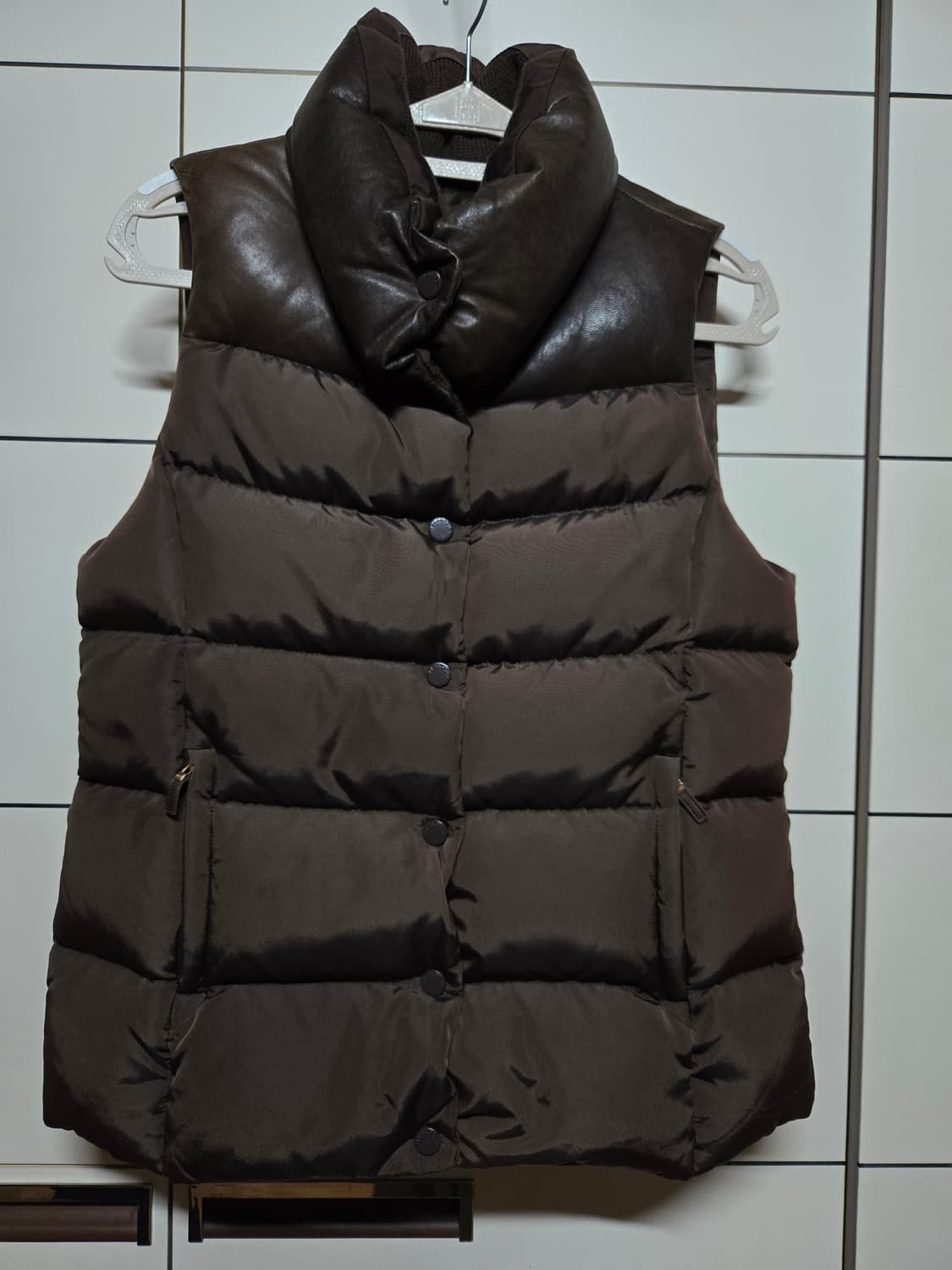 빈폴 여성 양가죽 구스다운 패딩조끼 상품이미지2