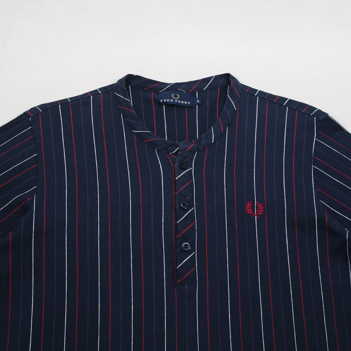 (착용컷) FRED PERRY 헨리넥 티셔츠 (남성용 98) 상품이미지4
