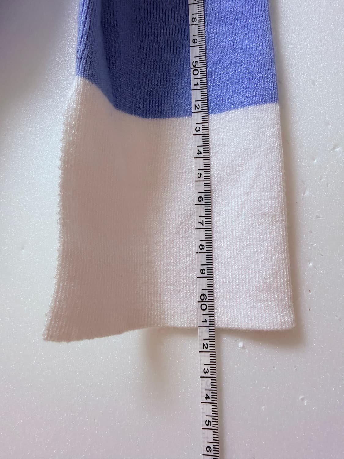 미쏘(MIXXO) 배색 카라 니트 라이트블루 데일리  상품이미지10