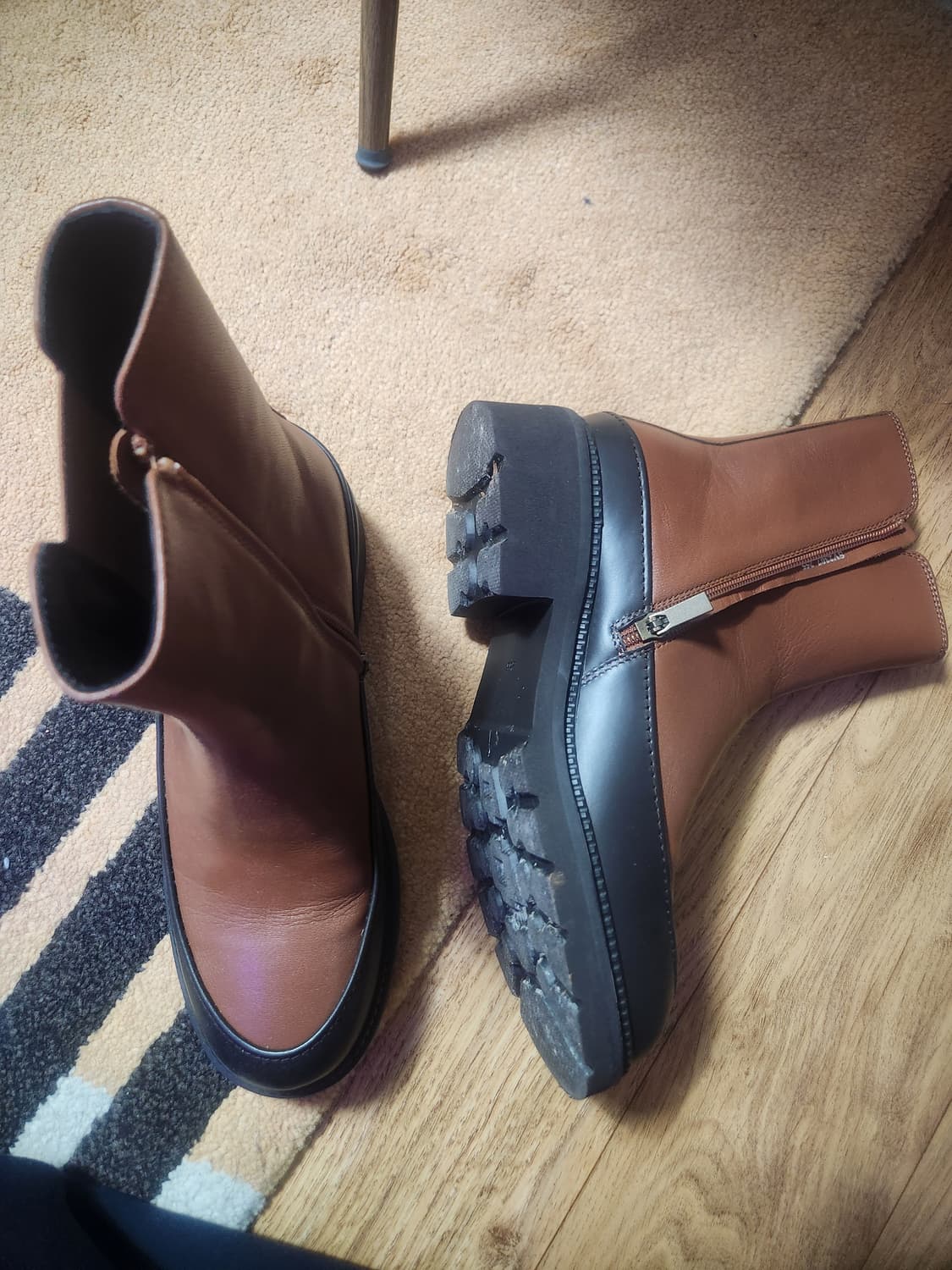 브라운 가죽 첼시 부츠 상품이미지2