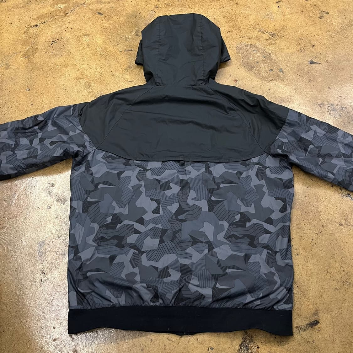 [정품/100,L] 나이키 윈드러너 카모 후드집업 b15 상품이미지4