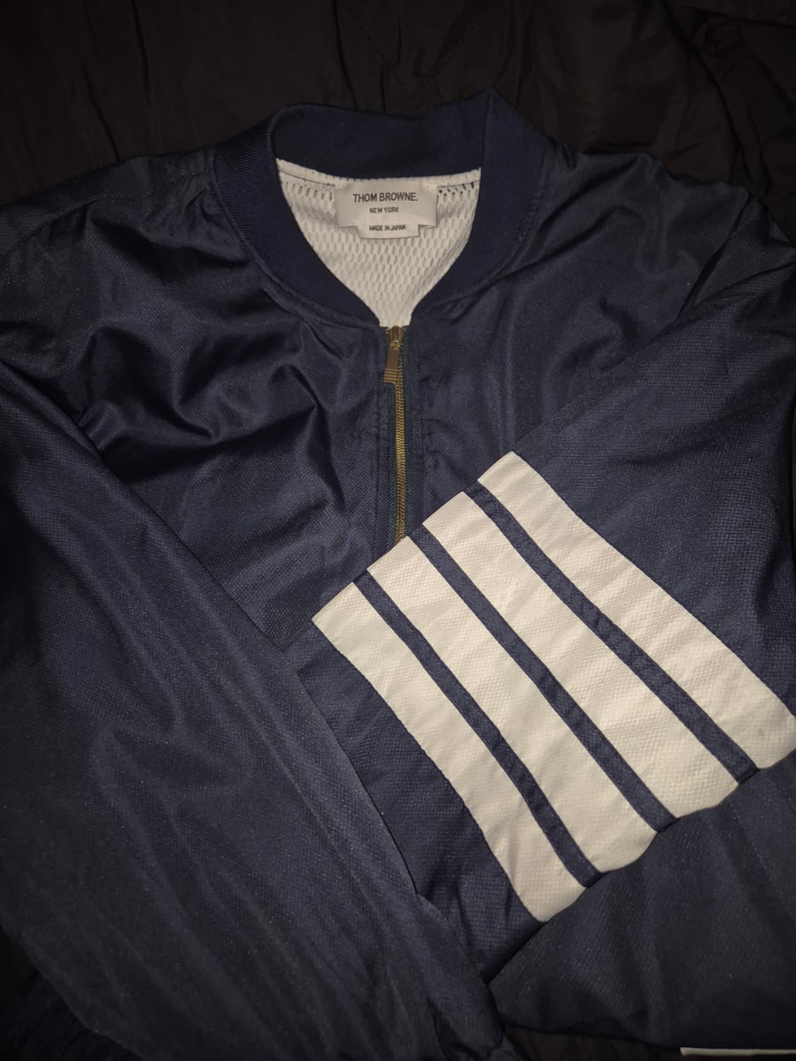 톰브라운 4바 봄버 바람막이 자켓 네이비 상품이미지1