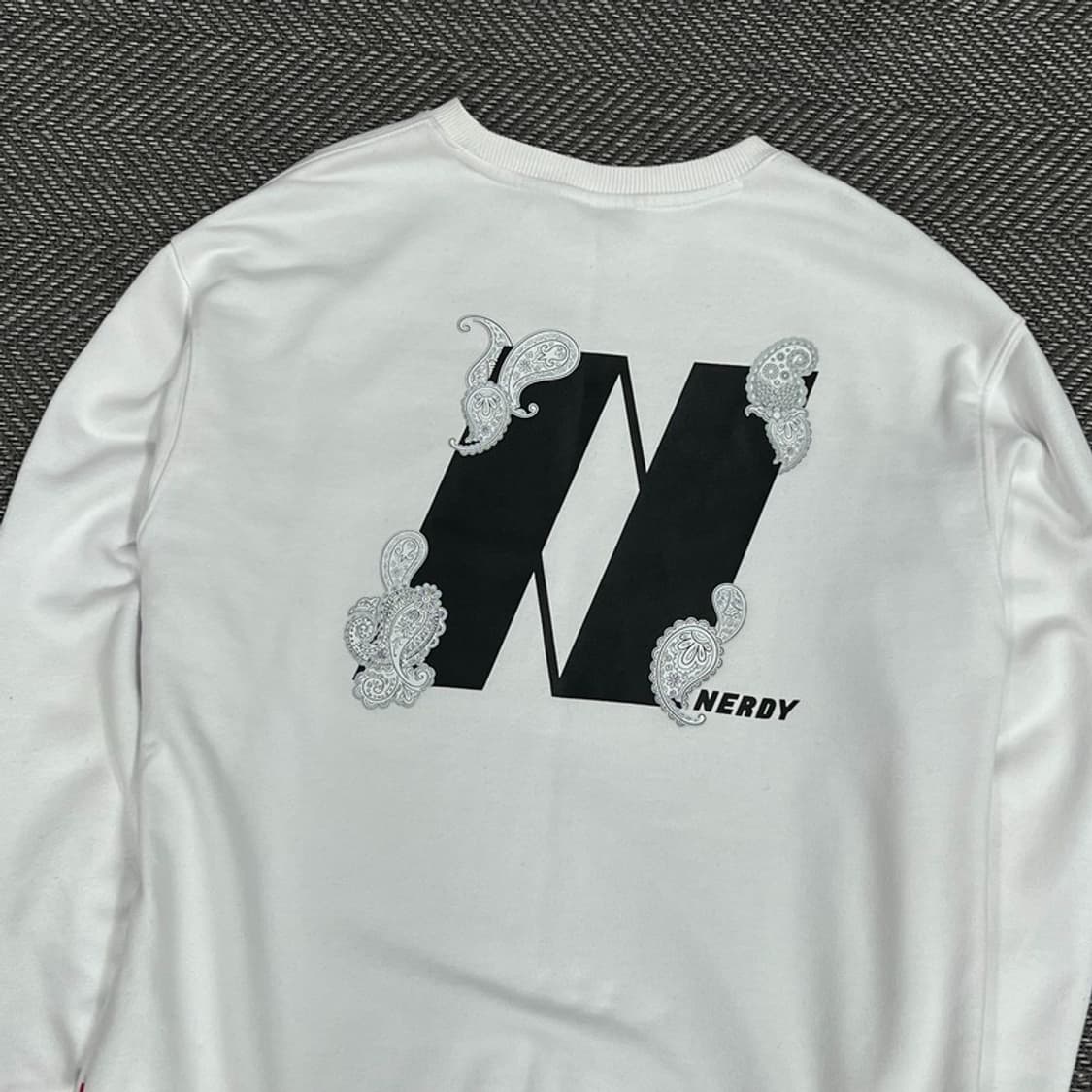 널디 백프린팅 맨투맨 v1157 상품이미지4