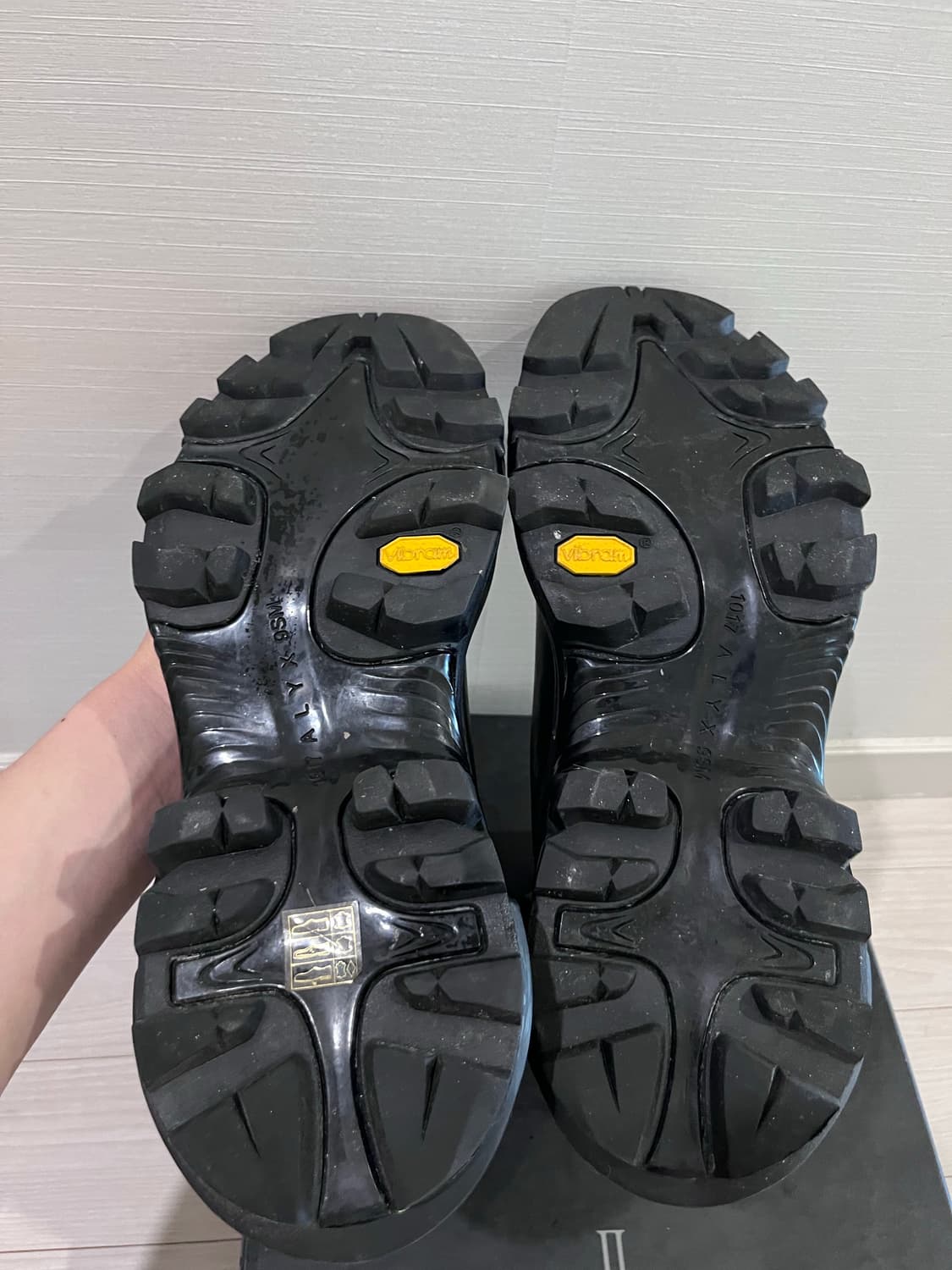 [42] Alyx 리무버블 솔 부츠 상품이미지7