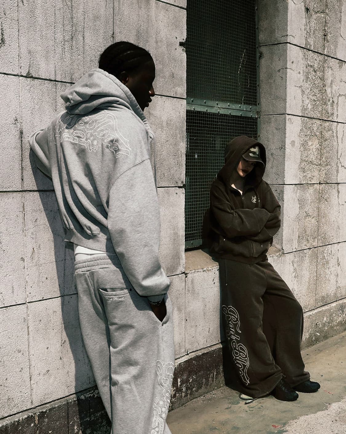 배드블러드 미스틱 캡슐 후드 집업 - 그레이 L 상품이미지3