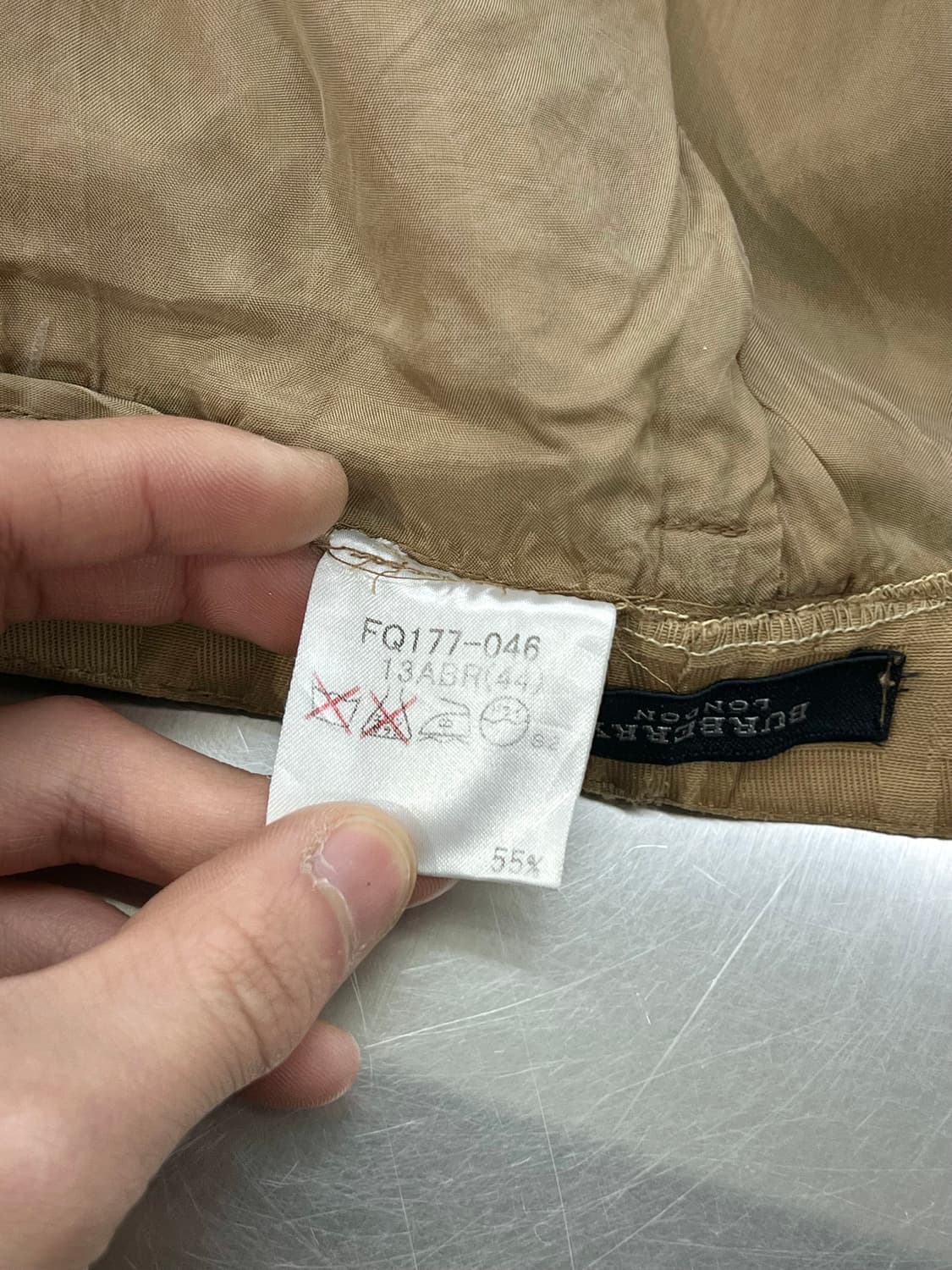 버버리 런던 베이지 체크 그라데이션 코튼 트라우저 상품이미지8