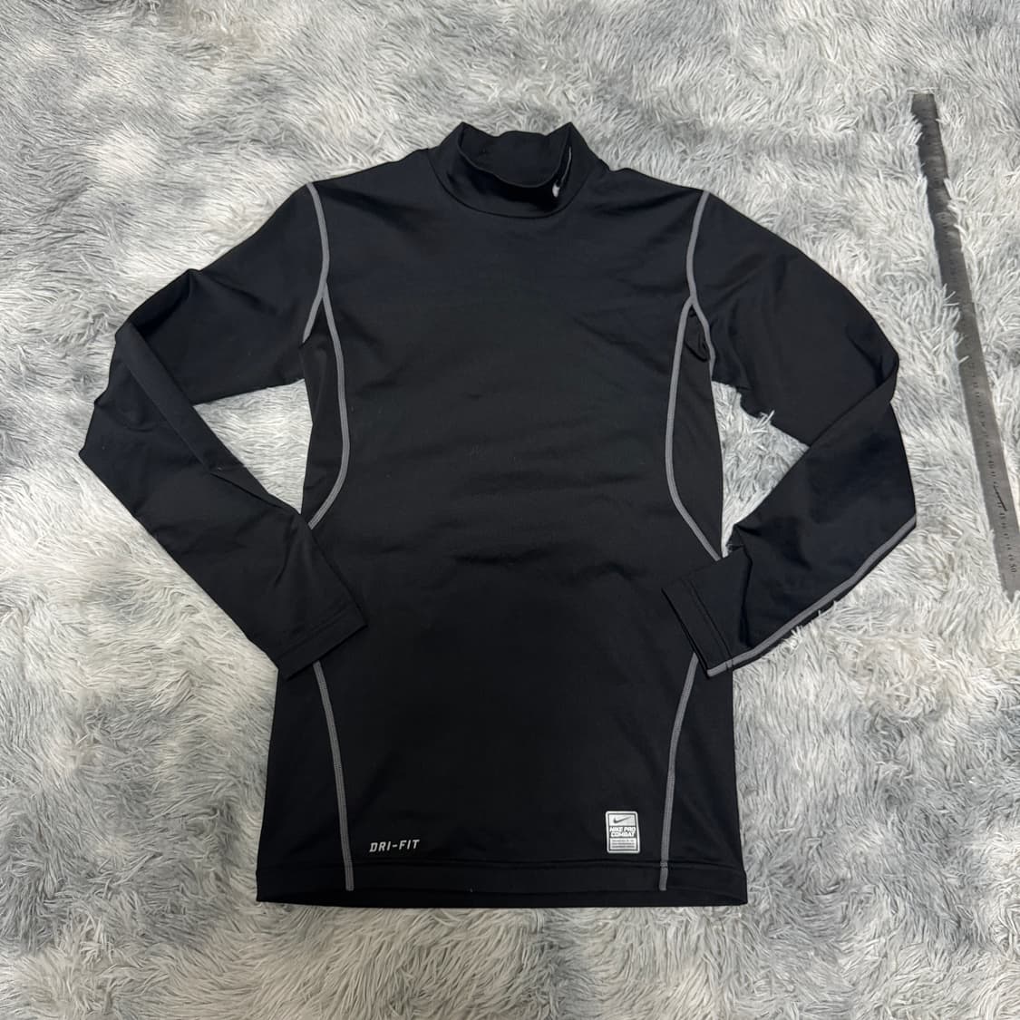  나이키프로컴뱃 드라이핏 기능성긴팔티 100사이즈 상품이미지1