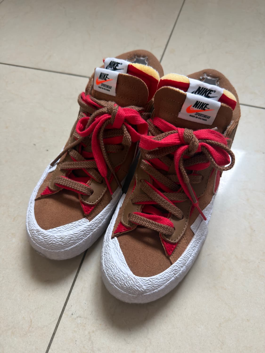 나이키 x 사카이 블레이저 로우 브리티쉬 탄 상품이미지1