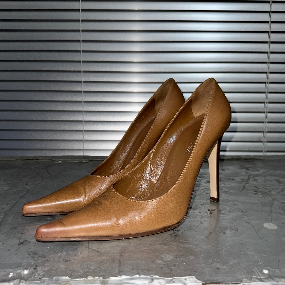 00s 세르지오 로시 가죽 스틸레토 포인트 펌프스 상품이미지3