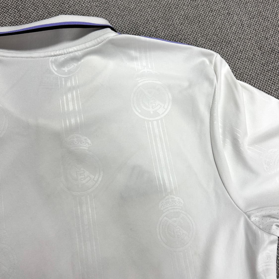 아디다스 레알마드리드 22-23 유니폼(S) 상품이미지9