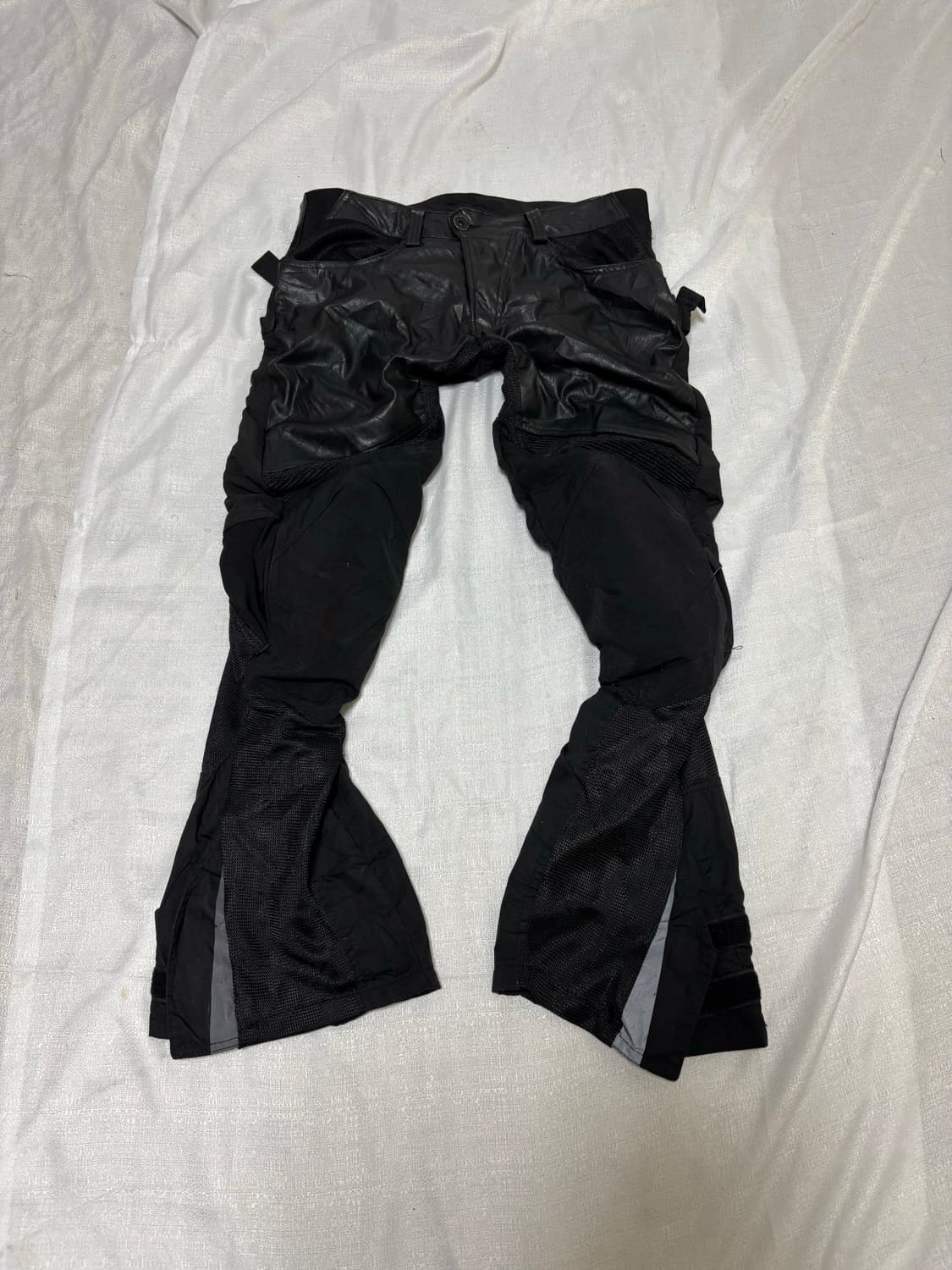 “Field Core”Biker Mesh Detail Pants 상품이미지1