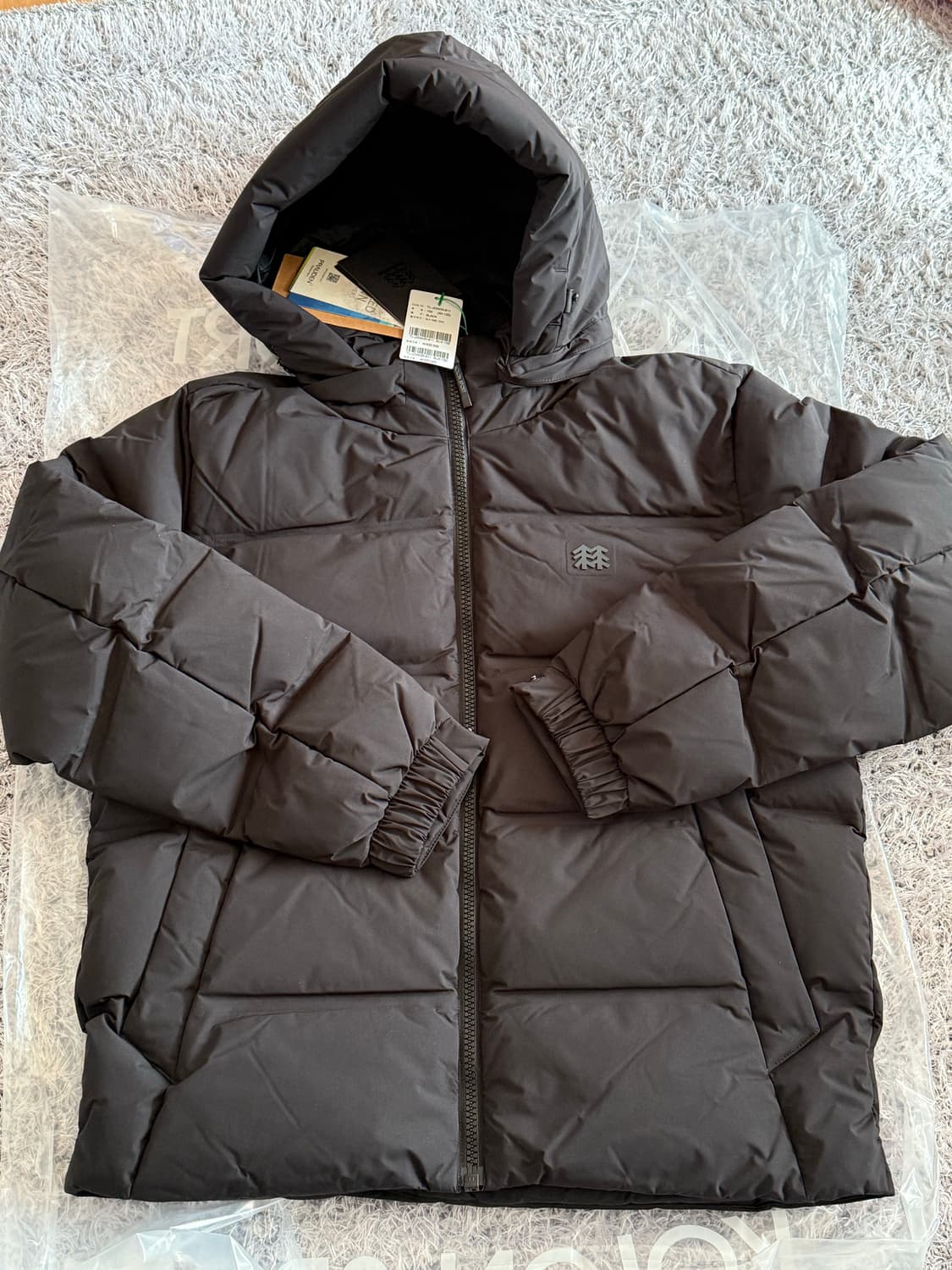 새상품) 코오롱 쿠치 미드 다운 블랙 남성패딩 상품이미지1